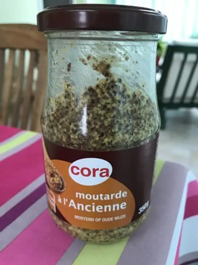 Moutarde à l'ancienne aux graines de moutarde ingredients label