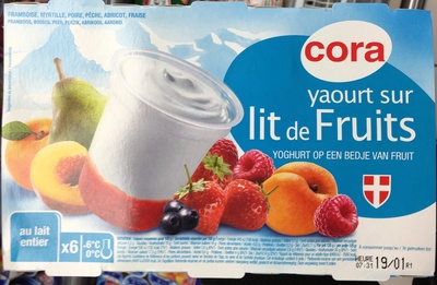 Yaourt sur lit de fruits