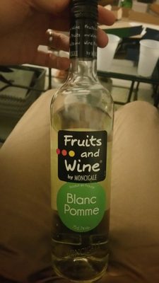 Fruits and wine blanc pomme