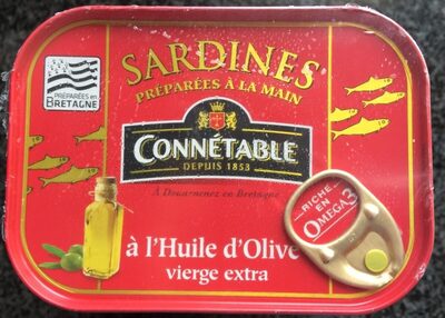 Sardines préparées à la main à l'huile d'olive extra vierge