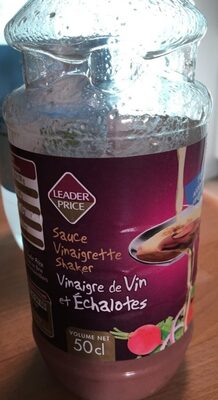 Sauce vinaigrette shaker : vinaigre de vin et echalotes