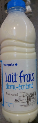 Lait frais demi-écrémé pasteurisé