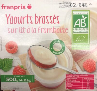Yaourts brassés sur lit à la framboise