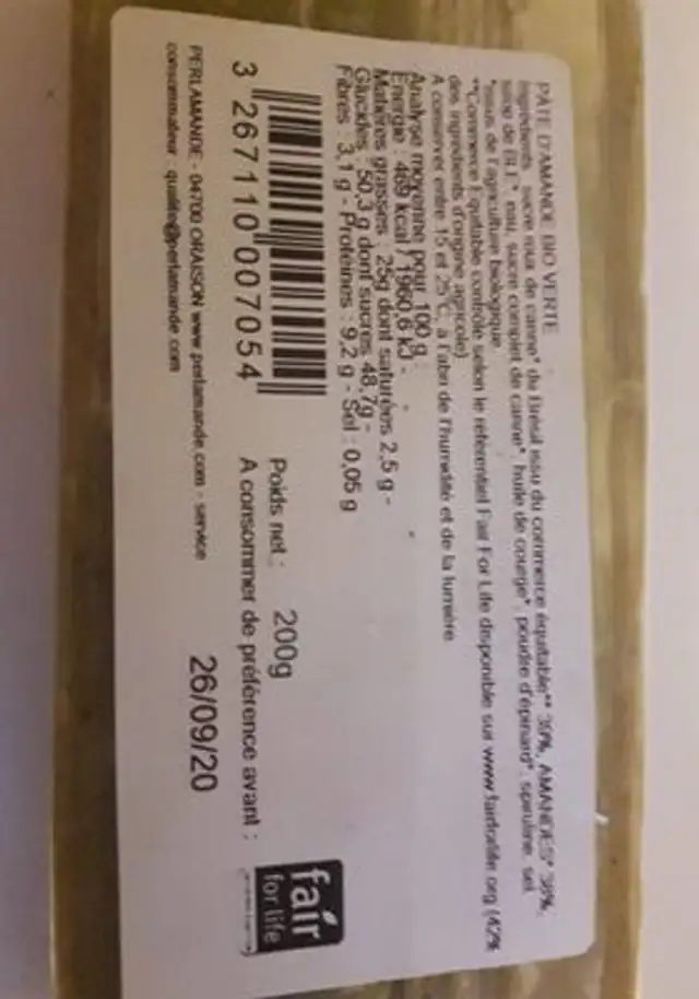 Pâte d'amande verte nutrition facts table