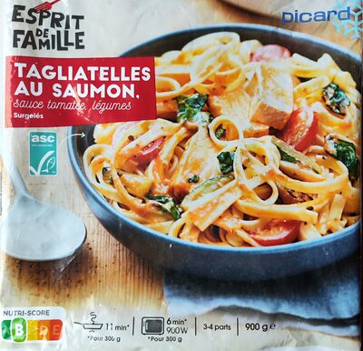 Tagliatelles au Saumon, sauce tomatée, légumes