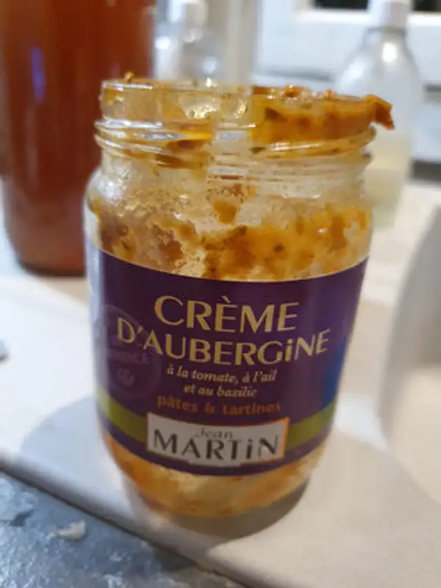 Creme D'aubergine front packaging