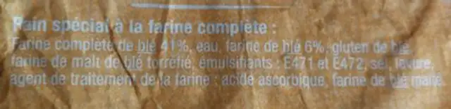 Pain spécial à la farine complète ingredients label