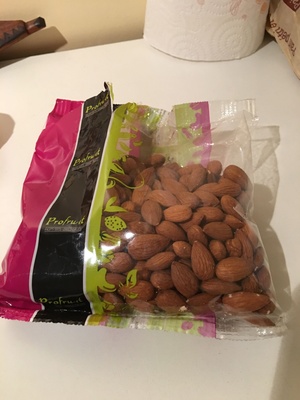 Amandes crues décortiquées