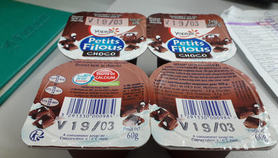 Petits filous choco front packaging