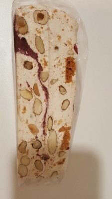 Nougat tendre avec  Macarons et Framboises