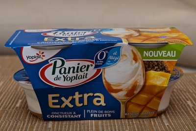 Spécialité laitière maigre sur lit de fruits, aromatisée, avec sucres et édulcorants