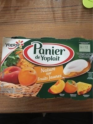 Yaourt nature sucré sur lit de fruits, aromatisé front packaging