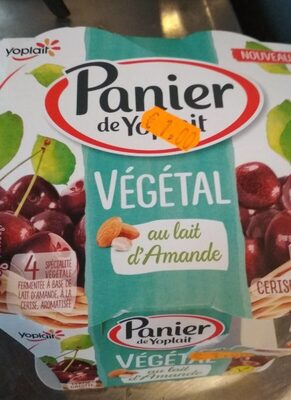 Panier de Yoplait vegetal au lait d'amandes cerises