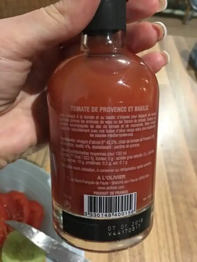 Essig Mit Tomate Basilikum ingredients label