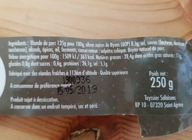 Saucisson sec aux olives noires de Nyons AOP ingredients label