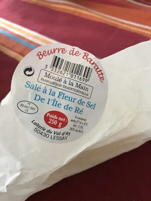 Beurre de baratte sale a la fleur de sel de l'Ile de Re ingredients label