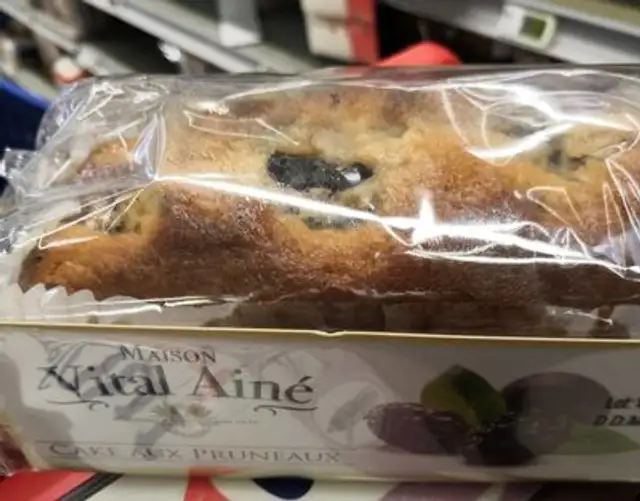 Cake aux pruneaux