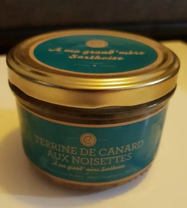 Terrine de Canard aux Noisettes