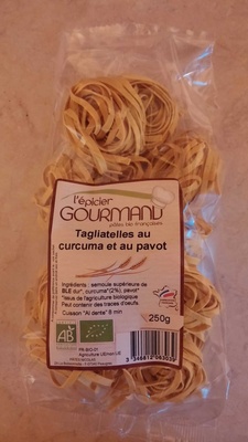 Tagliatelles au curcuma et au pavot