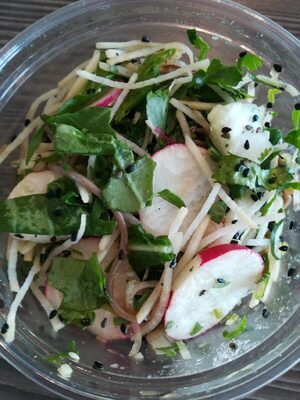 Salade nouilles Soba, légumes croquants et wasabi