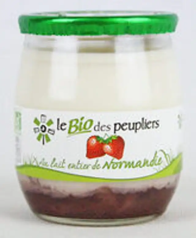 Organic strawberry yoghurt