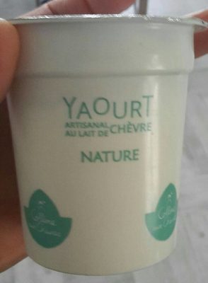 Yaourt nature artisanal au lait de chèvre front packaging