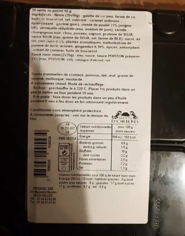 Nems au poulet avec sauces nutrition facts table