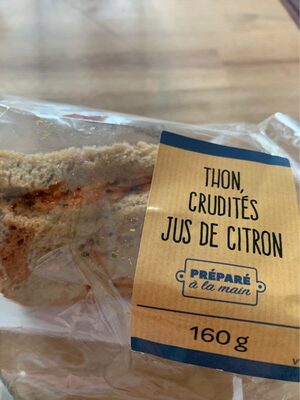 Sandwich thon, crudités, jus de citron