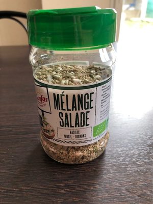 Mélange salade basilic persil oignon