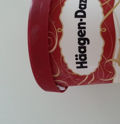 Macadamia nut brittle front packaging