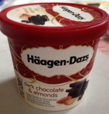 Dark chocolate and almonds