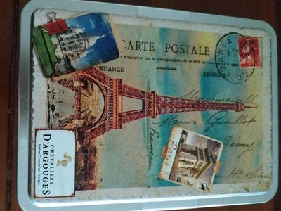 Chocolat gianduja aux noisettes front packaging