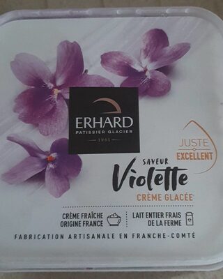 Crème glacée saveur violette