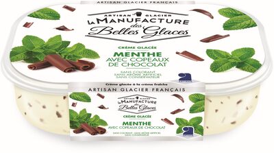 Crème glacée à la menthe avec copeaux de chocolat