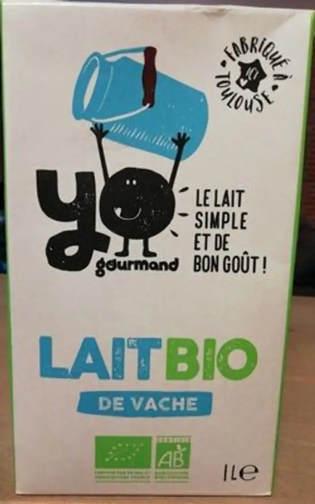 Lait bio de vache front packaging