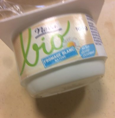 Fromage blanc front packaging