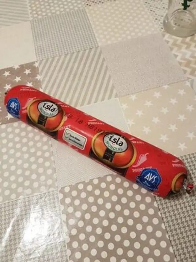 Saucisson volaille bœuf piquant front packaging