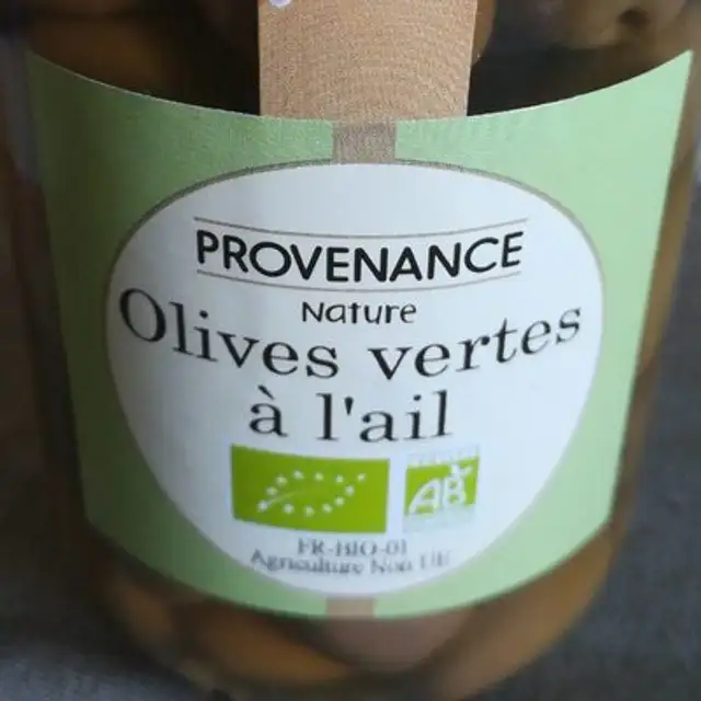 Olives vertes à l'ail front packaging