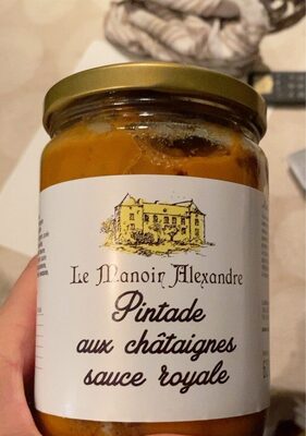 Pintade aux châtaignes sauce royale