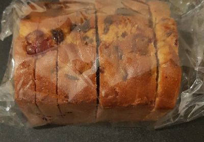 Cake aux fruits en tranche