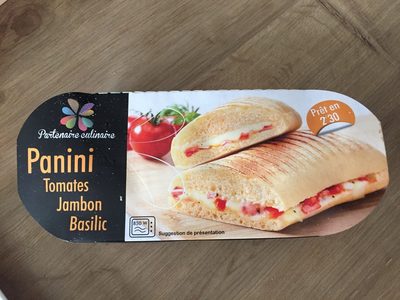 Panini tomates jambon mozzarella basilic