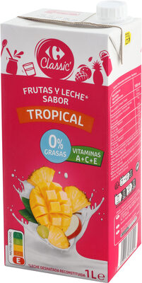 Bebida de leche y frutas tropical