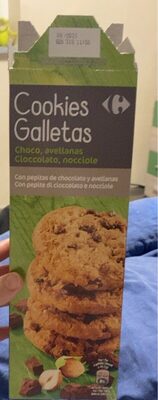 Cookies with chocolate chips & hazelnuts