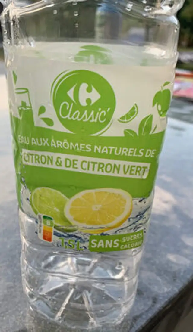 Eau aux arômes naturels de citron et de citron vert ingredients label
