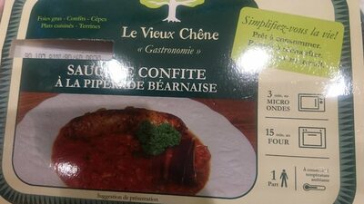 Saucisse confite à la piperade béarnaise