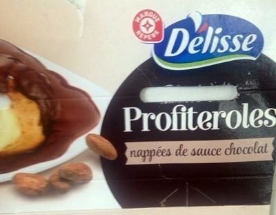 Profiteroles nappées de sauce chocolat