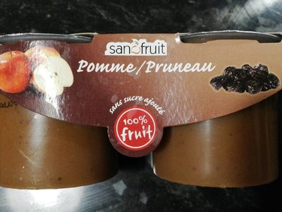 Dessert de fruit pomme pruneau