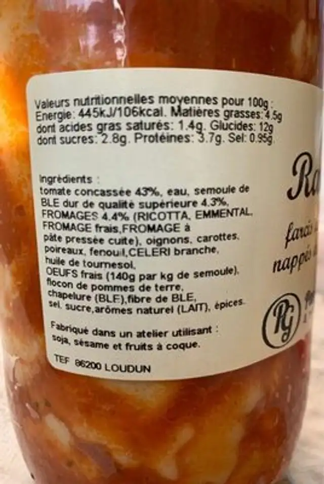 Raviolis farcis aux fromages nappés de sauce tomate nutrition facts table