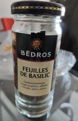 Feuilles de basilic coupées séchées front packaging