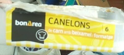 Can canelones de carne con bechamel y queso